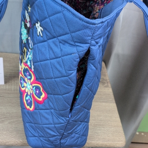 Vera Bradley Quilted Tote with Disney Embroidery Minnie & Mickey Collectable - Picture 10 of 14